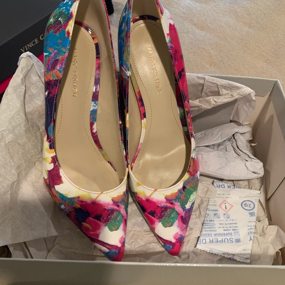 Marc Fisher patent pink multi heels